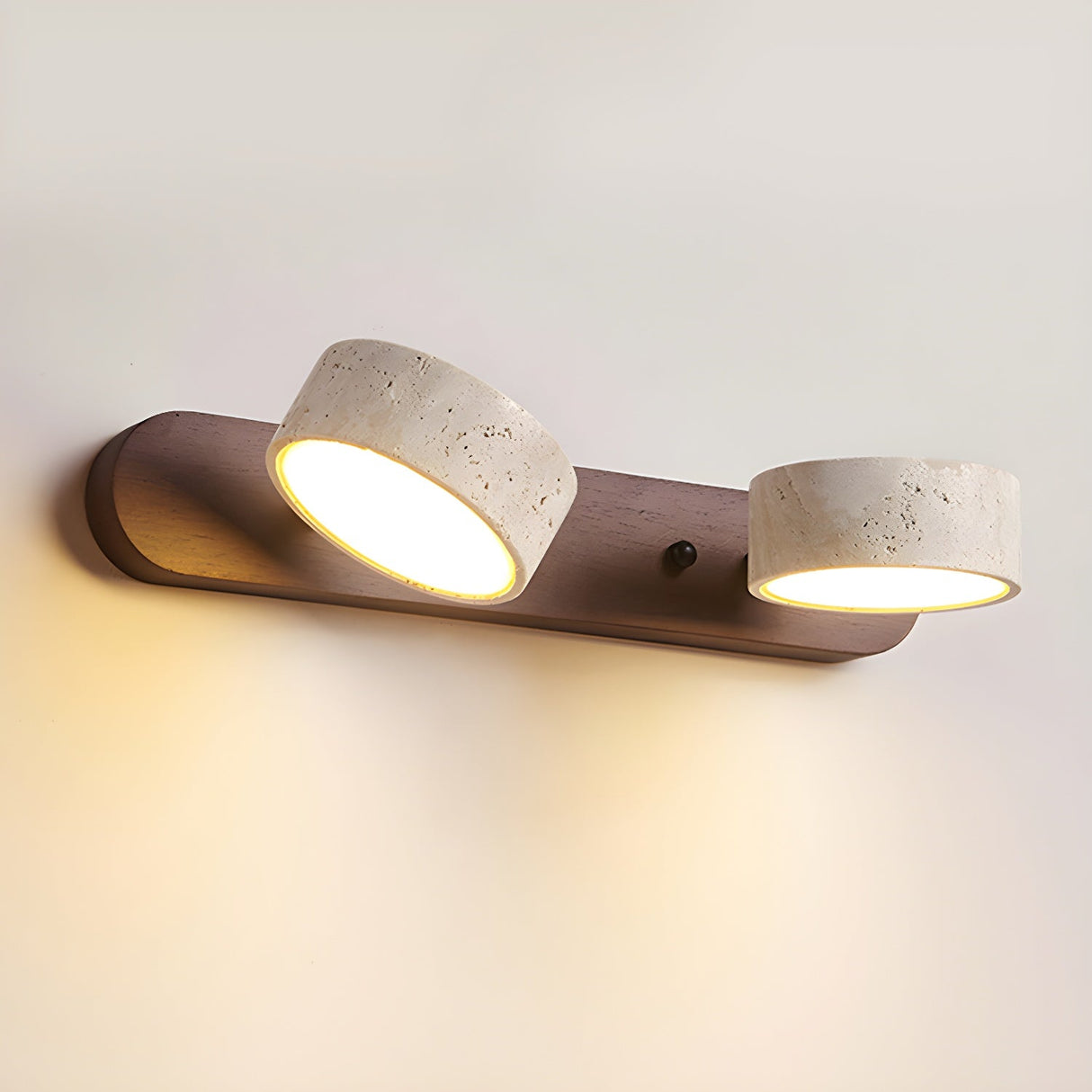 Vägglampa med natursten och träfinish Carvallo