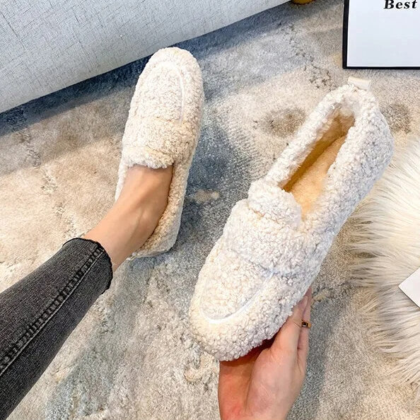 Lyxiga Mokasiner för Dam i Lammullsliknande Plysch – Halkfri Gummisula och Ultimat Komfort-Vinterskor-BB-Hemnix