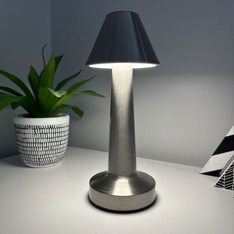Ambient Oblique Modern Trådlös Bordslampa med 3 Belysningslägen Carvallo