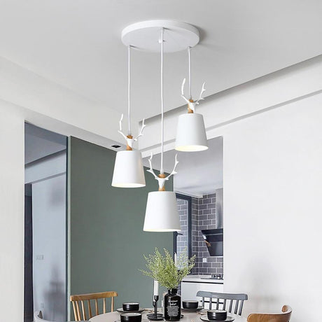 3-ljus Renhorn Design LED Klassisk Kandelaber Hängande Lampa Carvallo