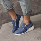 Kvinnor med dragkedja på plattformen Sneakers
