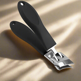 RoyaleGlow Bred Käft Nagelklippare med Anti-Splash Design Carvallo