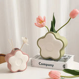 Pastellfärgad Blomformad Keramikvas för Modern Dekor Carvallo