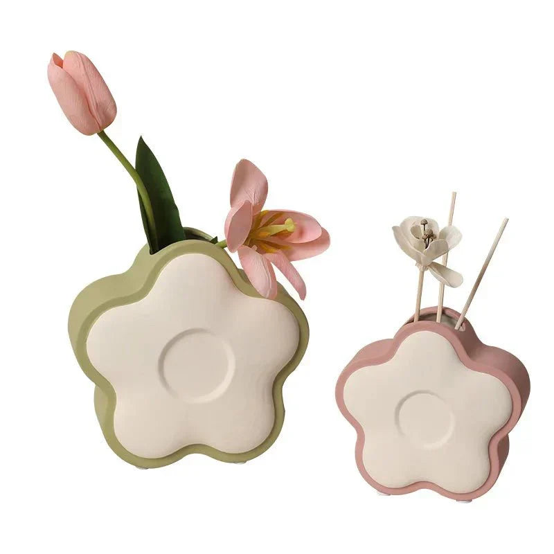 Pastellfärgad Blomformad Keramikvas för Modern Dekor Carvallo