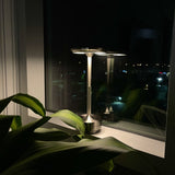 Ambient Metallic Trådlös Bordslampa Carvallo