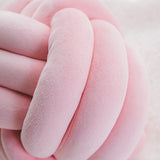 Carvallo - Dekorativ knotkudde med mjukt kudddesign för mysig inredning Carvallo