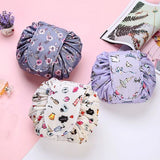 Carvallo - Kosmetiktask med snörning och stort utrymme Carvallo