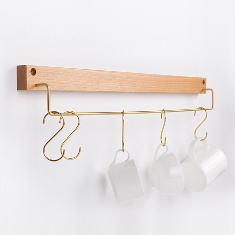 Carvallo – Elegant Bökved Towel Rack with Brass Accents Carvallo