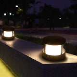 Carvallo - Solcellerdrevet utomhus pelarlampa med elegant spotlight-design för stigar Carvallo