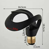 Modern badrumsarmatur i Gebogenem Design MILA Sverige