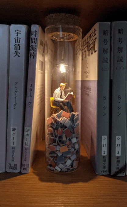 SculptedView - Konstnärlig Reagensrörsmonitor För Unik Inredning Carvallo