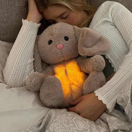 Plush leksak med lugnande ljus och ljud Carvallo