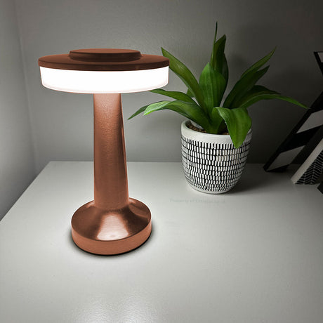 Trådlös modern svamplampa – elegant design med platt huvud MILA Sverige