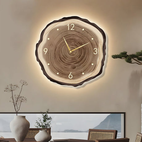 Träskiva Väggklocka | LED Ljus | Fjärrkontroll | Naturlig Rund Design | Varm Ljus Carvallo