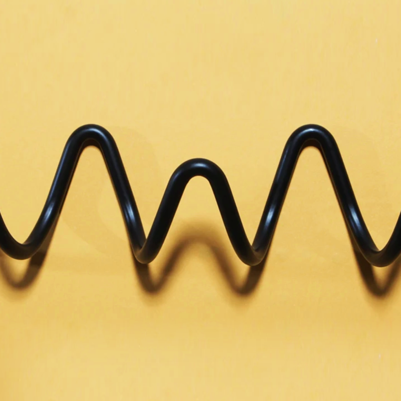 Carvallo – Modern Metall Vägkrok med Elegant Design Carvallo