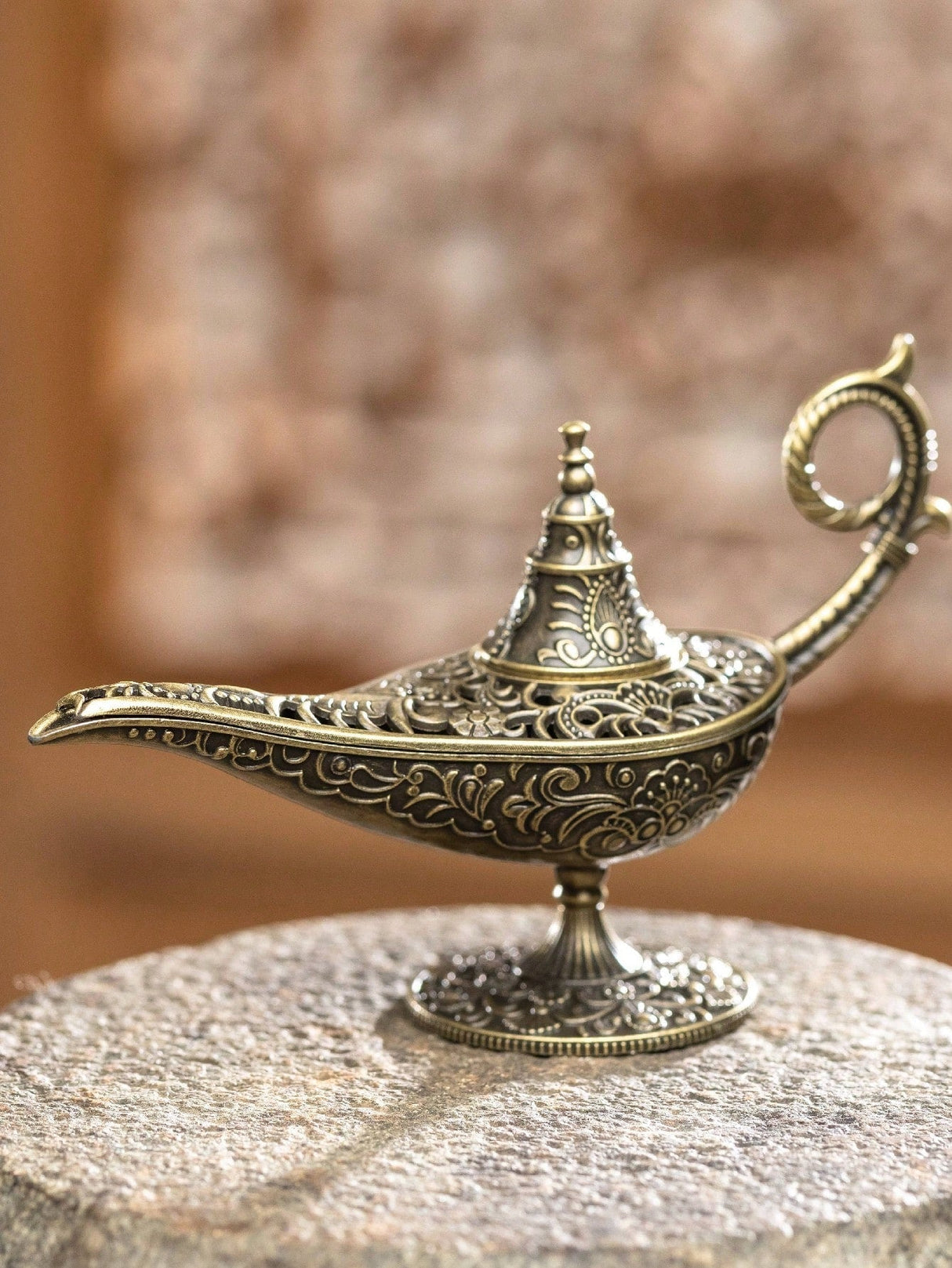 Carvallo - Elegant rökelsebrännare och ljusstake i antik stil för en fridfull atmosfär Carvallo