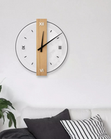 Carvallo - Modernt runt väggur med elegant träcenter och djärva svarta visare Carvallo