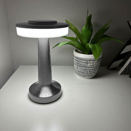 Trådlös modern svamplampa – elegant design med platt huvud MILA Sverige