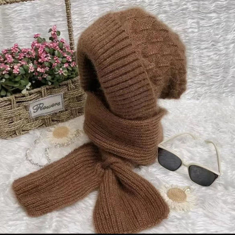 Carvallo | ScarfBeanie - Damensjal och Beanie-hatt i ett Carvallo