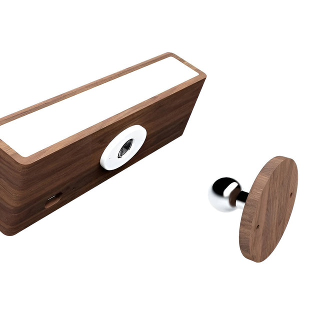 Klein Justerbar Vägglampa – Trä & Magnet | Flexibel och Stilfull Carvallo