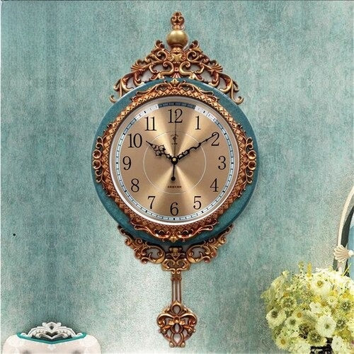 Luxe Svängande Väggklocka Carvallo