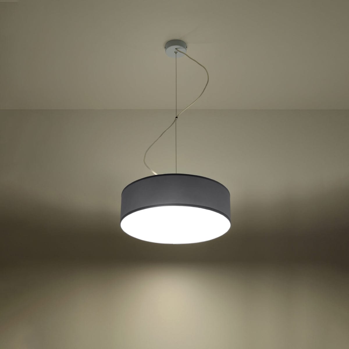 Arena Gray Taklampa - Modern PVC Design - E27 LED - 35x35x11 cm Carvallo
