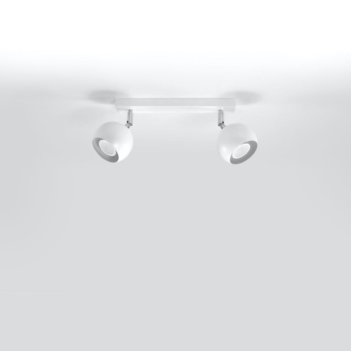 Taklampa Oculare 2 Vit - Modern Vit Spot Taklampa - Justerbar Riktad Belysning - Utbytbara GU10 Ljuskällor - Snygg Sferisk Design Carvallo