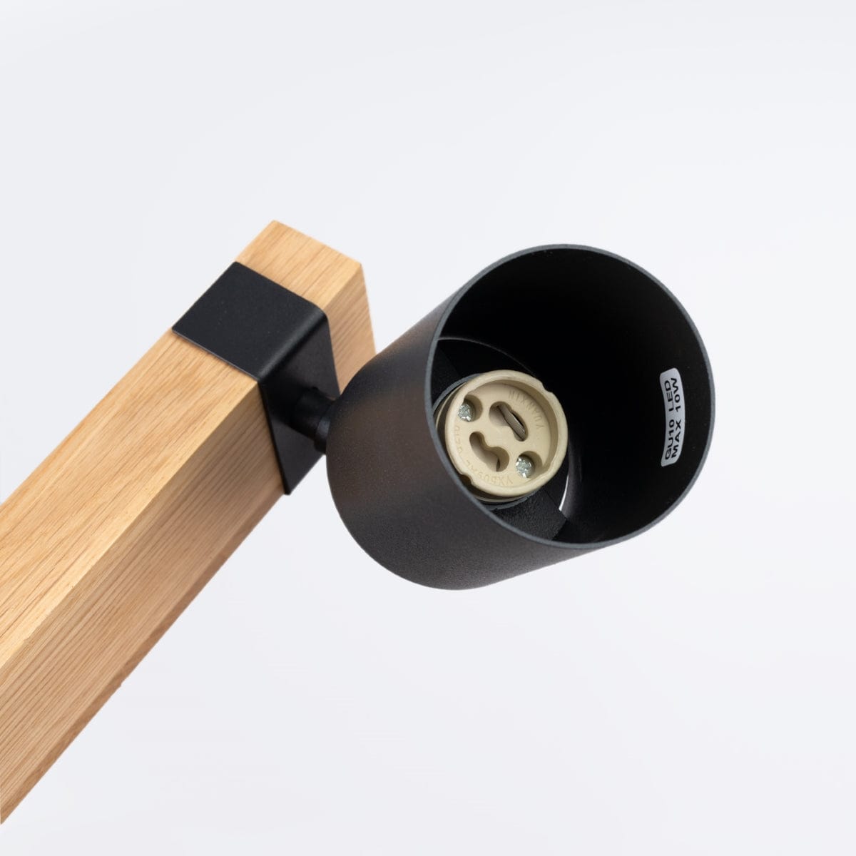 Fager Taklampa - 3-Ljus Svart - Riktad Belysning - Naturligt Trä & Metall - Justerbara Skärmar - Skandinavisk Minimalistisk Design - Energikapabel Carvallo