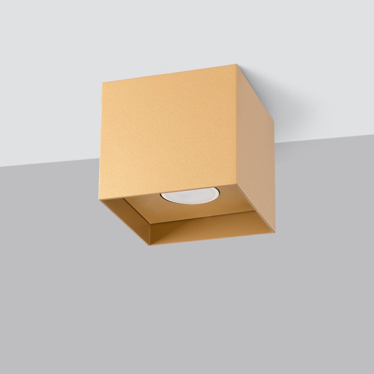 Hati Taklampa - Guld - Industriell Loftstil - Lätt Gipscement - Minimalistisk Design - Enkel Bytning av Glödlampa - Kompakt och Mångsidig Carvallo