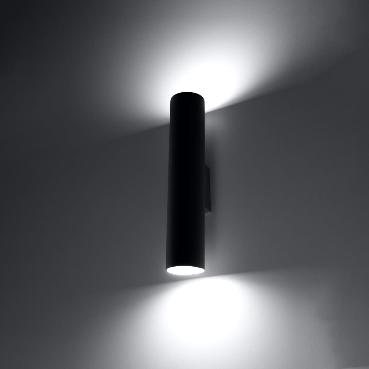 Lagos - Metallvägglampa - Svart finish - Minimalistisk design - Pulverlackerad stål - GU10-lampa kompatibel - Upp- och nedljus Carvallo