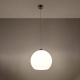 Pendellampa Boll - Vit Glasbollampa - Elegant Hängande Lampa - 8 Färgval - Utbytbar E27 Lampa - Jämn Ljusspridning - Lätt att Rengöra Carvallo