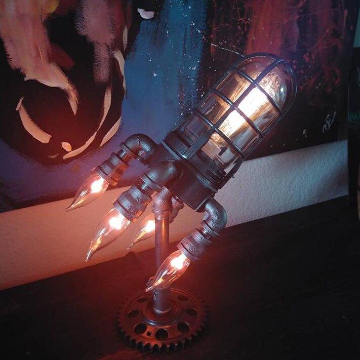 RocketGlow - Handgjord Steampunk raketlampa med antik Edison glödlampa Carvallo