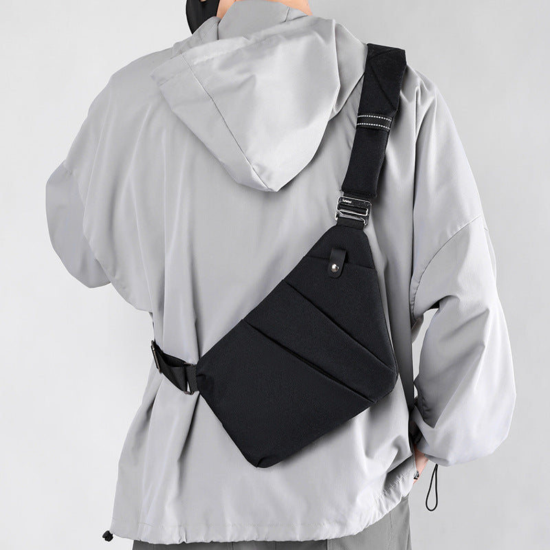 Crossbody-väska med stöldskyddande rese-design Carvallo