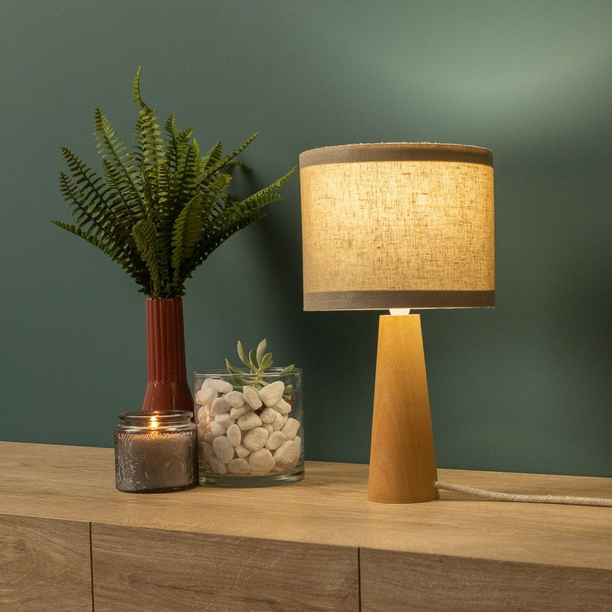 NordicGlow - Minimalistisk Träbordslampa med Tygtopp för Vardagsrum och Sovrum Carvallo