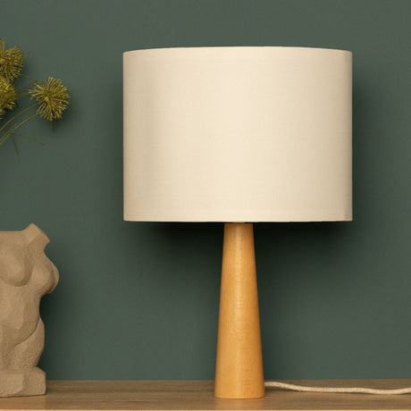 NordicGlow - Minimalistisk Träbordslampa med Tygtopp för Vardagsrum och Sovrum Carvallo