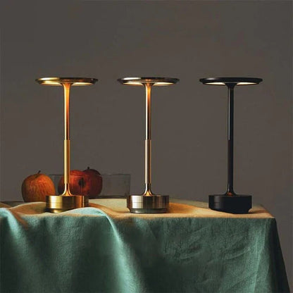 NordicaLight - Trådlös bordslampa för elegant belysning Carvallo