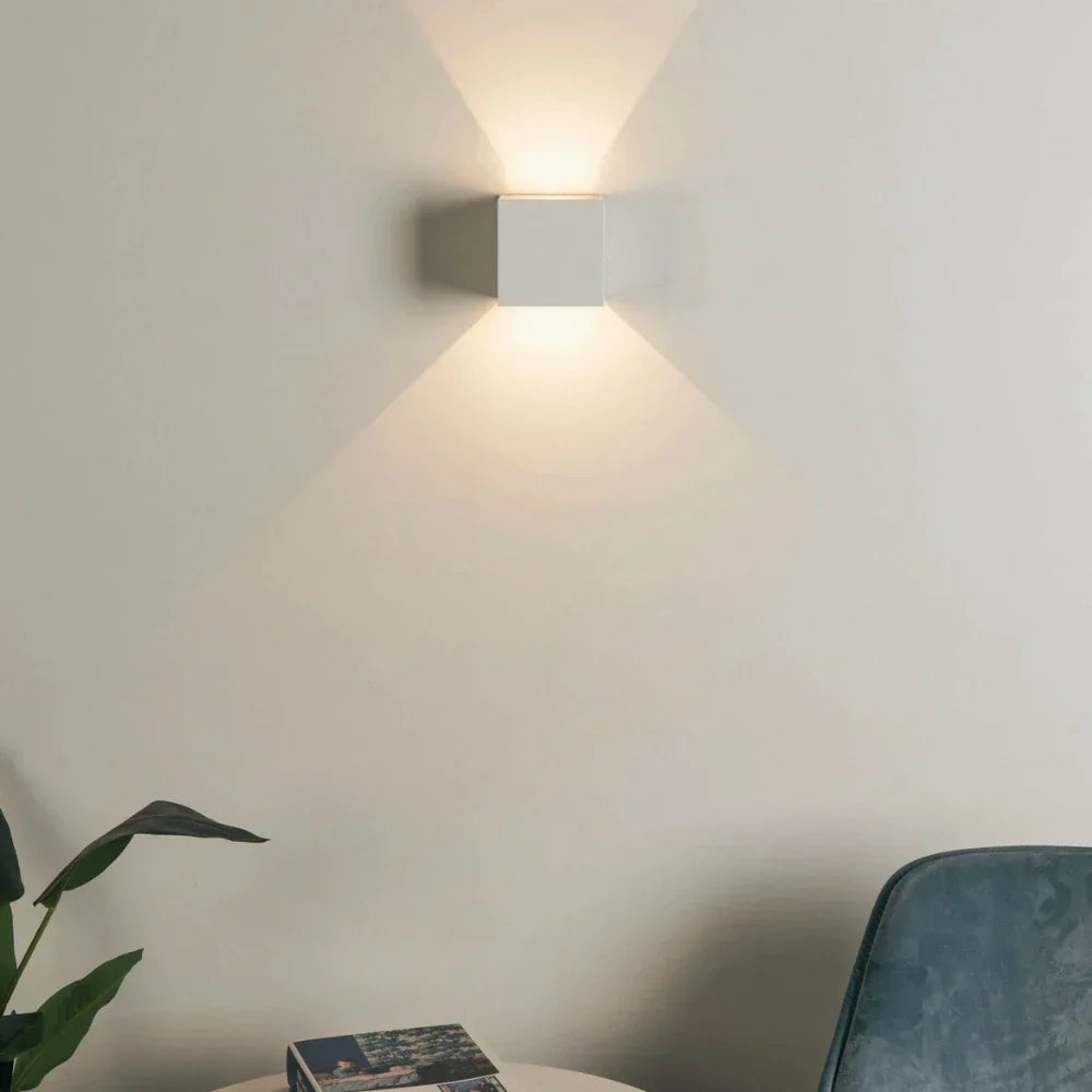 Vägglampa Svart Aluminium Justerbar Kub LED Carvallo
