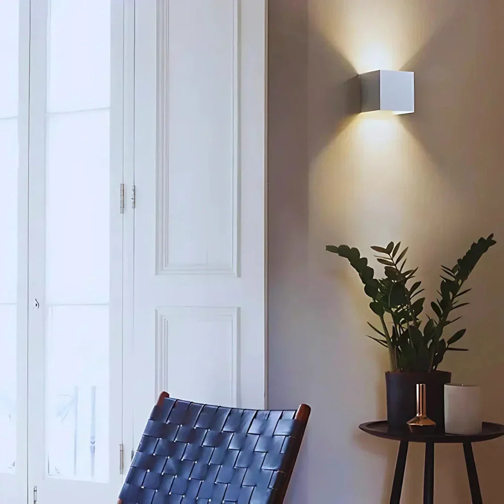 Vägglampa Svart Aluminium Justerbar Kub LED Carvallo