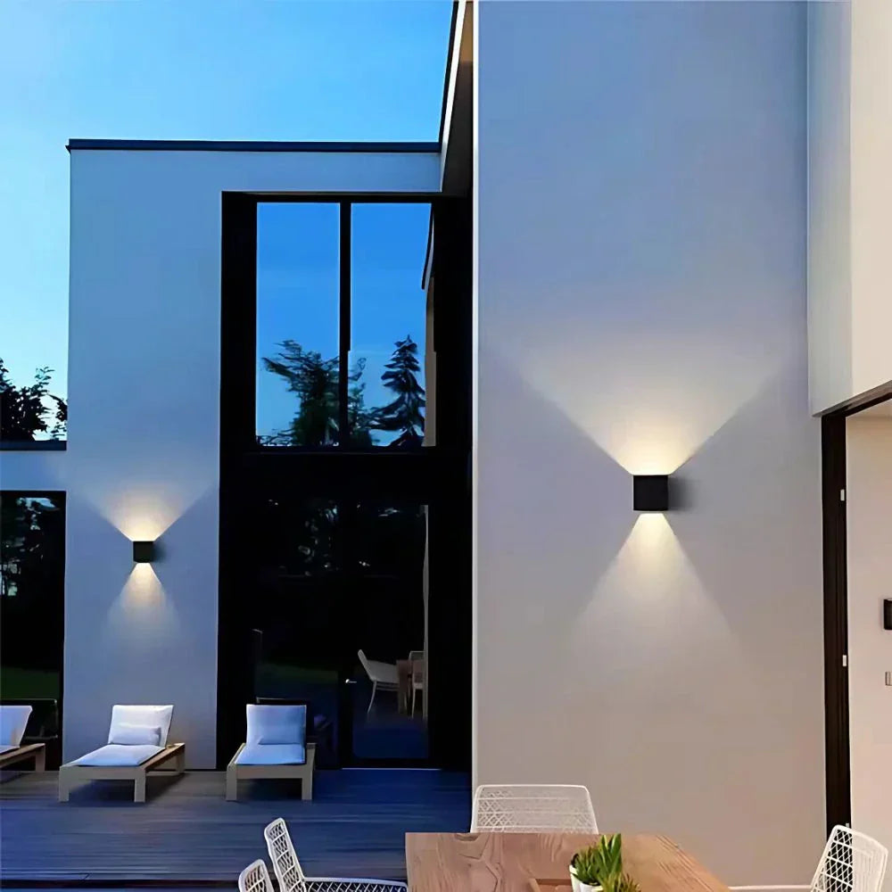 Vägglampa Svart Aluminium Justerbar Kub LED Carvallo