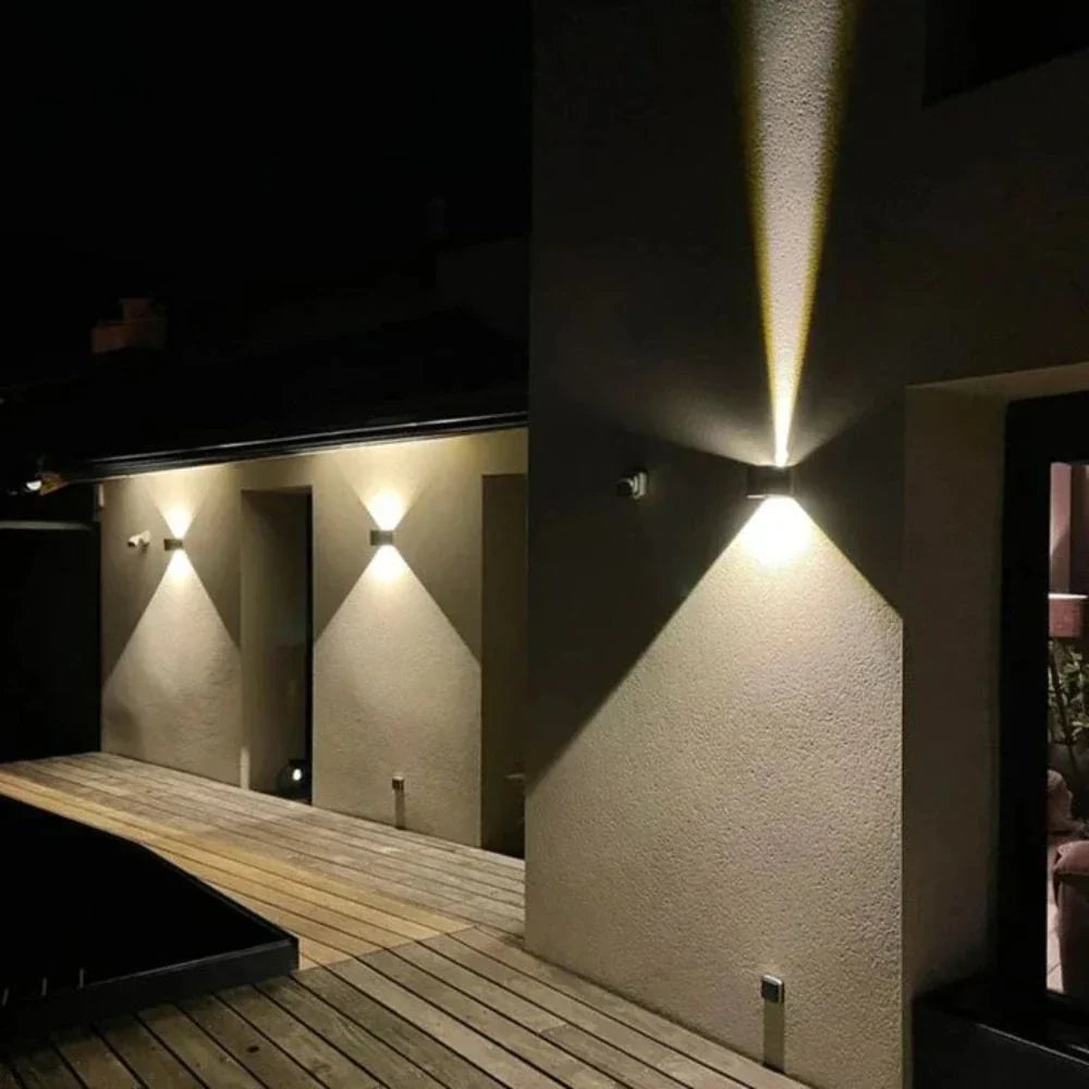 Vägglampa Svart Aluminium Justerbar Kub LED Carvallo