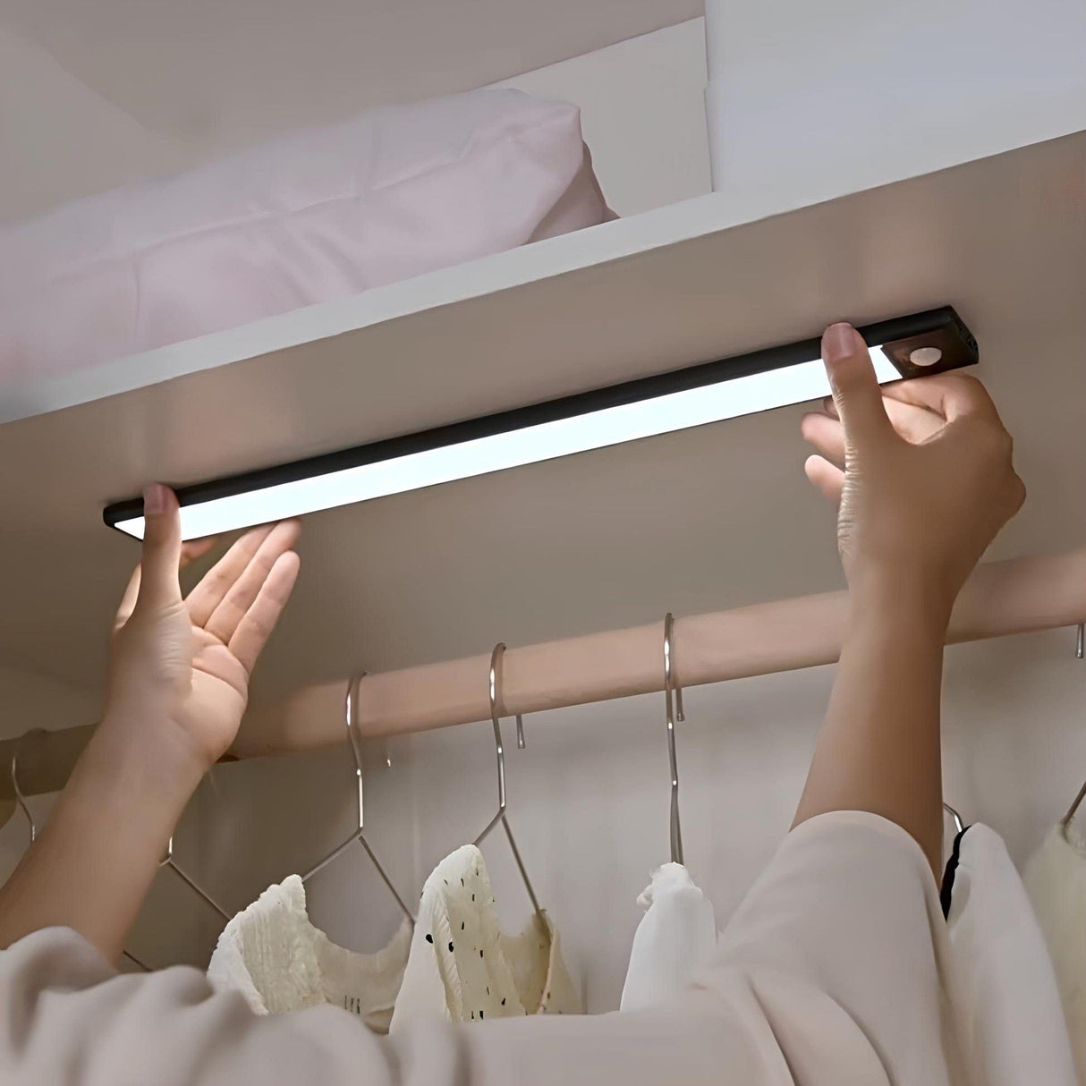 Uppladdningsbar rörelsesensor LED-skåpbelysning - Under skåpbelysning med rörelsesensor Carvallo