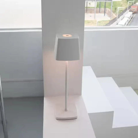 Trådlös LED Bordslampa – Uppladdningsbar - Varmvit - Steglös Dimming - Aluminium - Inomhusbelysning Carvallo