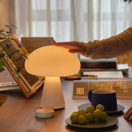 Dimbar Sladdlös Bordslampa - USB-Uppladdningsbar - Varm Vit Ljus - Modern Svamp Design - Kompakt Inomhusbelysning Carvallo