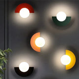 Frosted Globe Smidesjärn Vägglampa Carvallo