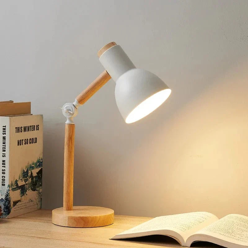 LED Bordslampa Med Träbas – Justerbart Huvud - Ögonskydd - Varm Vit - Modern Design - Ideal För Sängbord Eller Studier Carvallo