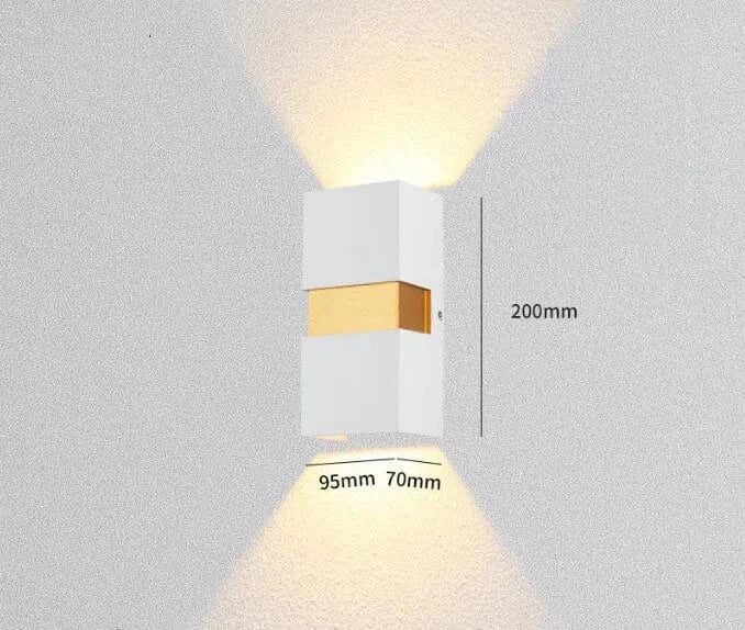 Modern LED Vägglampa Med Justerbar Strålvinkel – Vattentät - 10W - Kall/Varm Vit - Inomhus/Utebruk - IP65 Bedömd Carvallo