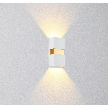 Modern LED Vägglampa Med Justerbar Strålvinkel – Vattentät - 10W - Kall/Varm Vit - Inomhus/Utebruk - IP65 Bedömd Carvallo