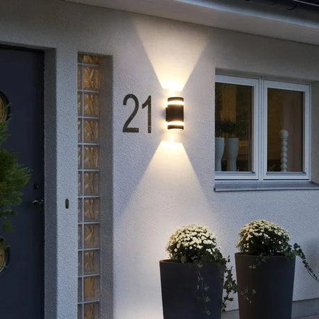 Modern Utomhus Vägglampa - Vattentät Aluminium Sconce för Trädgård och Veranda - 6W/12W Alternativ Carvallo