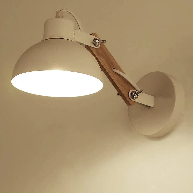 Nordisk Justerbar Vägglampa – Järn och Trä Sconcelampa för Modern Hem- och Hotellinredning Carvallo