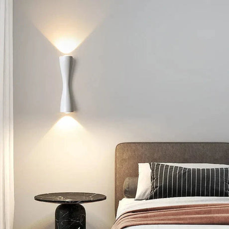 Utomhus LED Vägglampa - Väggmonterad - IP65 Vattentålig - Modern Aluminiumdesign - Idealisk för Veranda och Gårdar Carvallo
